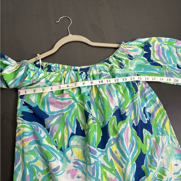 Lilly Pulitzer off the shoulder Enna Top - Picture 6 of 8